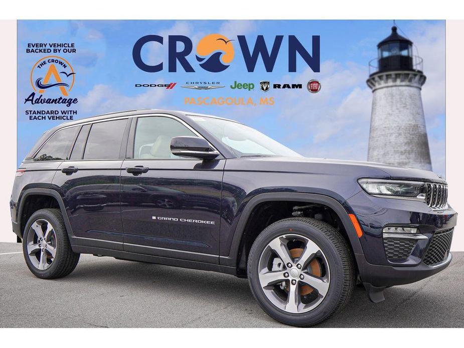 new 2024 Jeep Grand Cherokee car, priced at $49,996