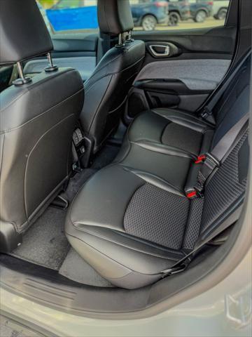 new 2025 Jeep Compass car, priced at $27,648