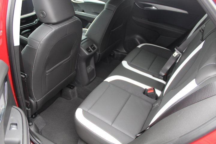 new 2025 Buick Envision car, priced at $38,385