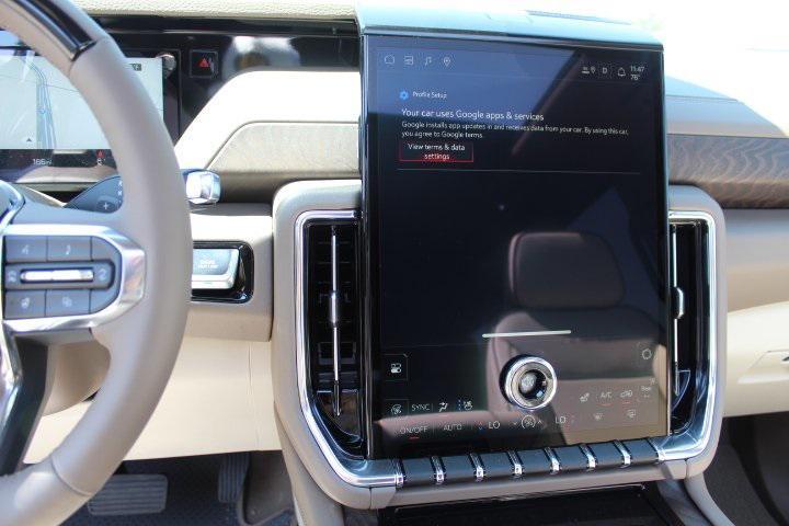 new 2025 GMC Yukon XL car, priced at $95,375