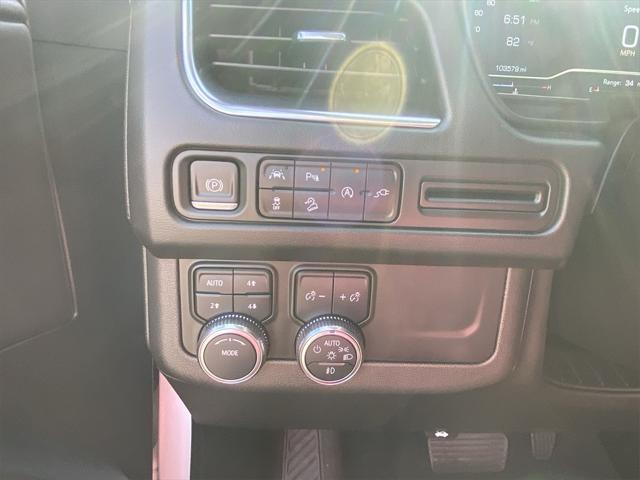 used 2022 GMC Yukon XL car, priced at $49,992