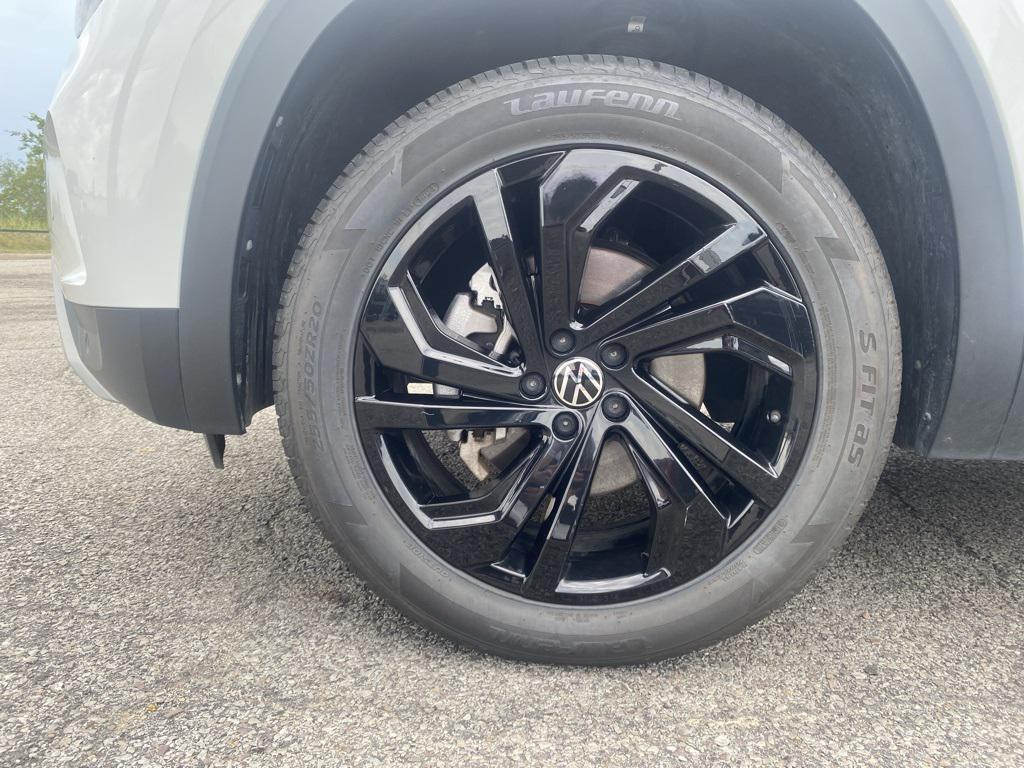 used 2023 Volkswagen Atlas car, priced at $20,995