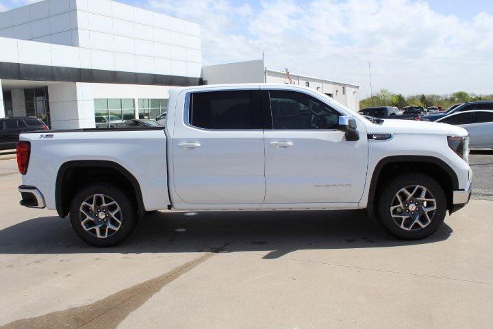 new 2024 GMC Sierra 1500 car, priced at $49,720