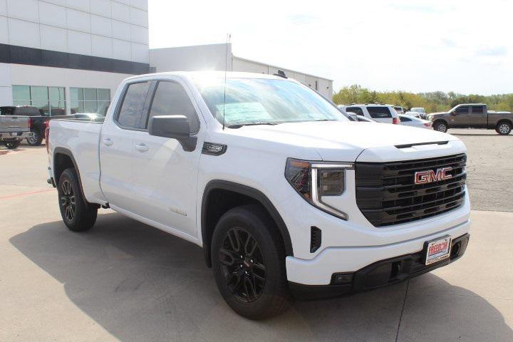 new 2025 GMC Sierra 1500 car, priced at $51,320