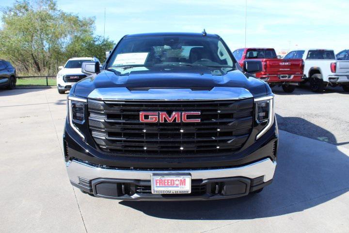 new 2025 GMC Sierra 1500 car, priced at $41,729