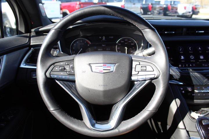 used 2024 Cadillac XT6 car, priced at $45,995