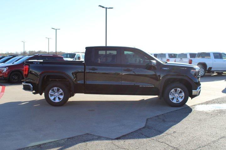 new 2025 GMC Sierra 1500 car, priced at $40,729