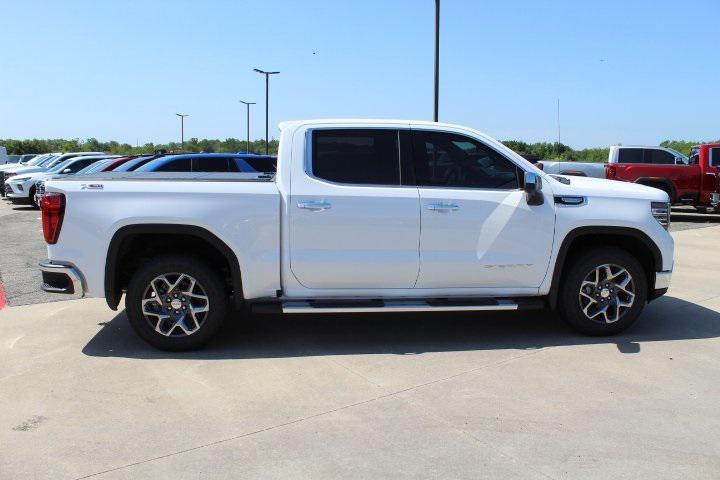 new 2025 GMC Sierra 1500 car, priced at $51,368