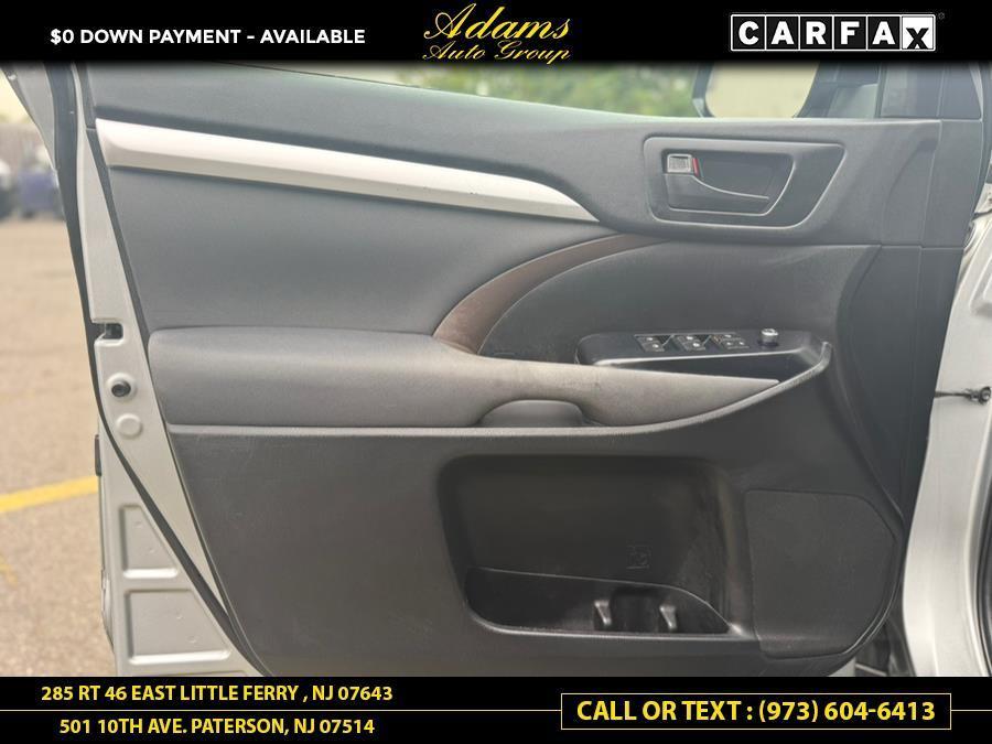 used 2019 Toyota Highlander car, priced at $18,489