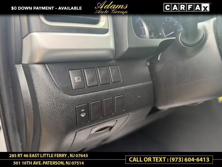 used 2019 Toyota Highlander car, priced at $18,489
