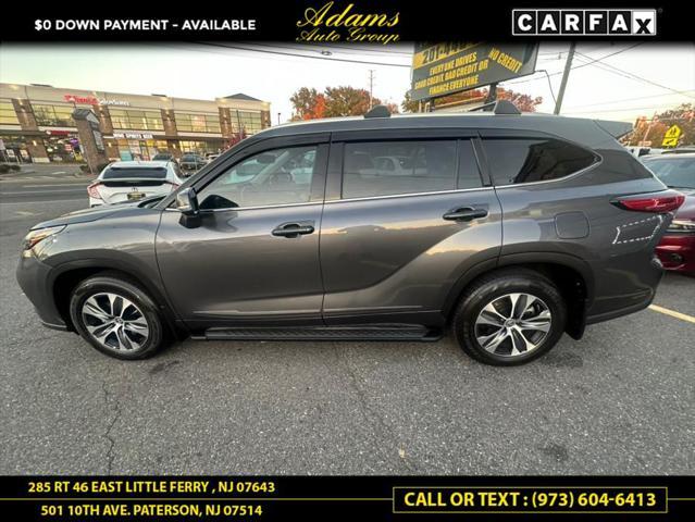 used 2022 Toyota Highlander car, priced at $25,789