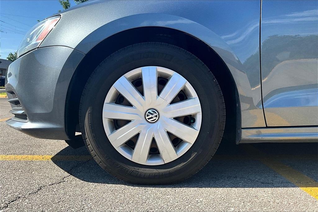 used 2016 Volkswagen Jetta car, priced at $5,995