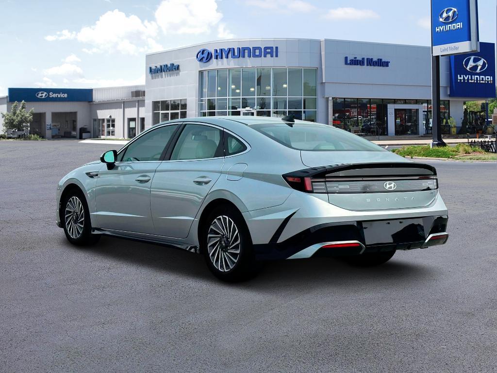new 2025 Hyundai Sonata Hybrid car, priced at $30,733
