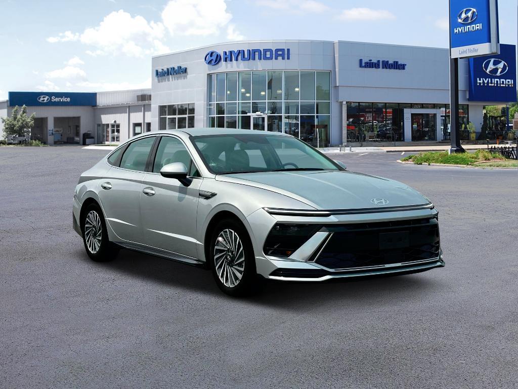 new 2025 Hyundai Sonata Hybrid car, priced at $30,733