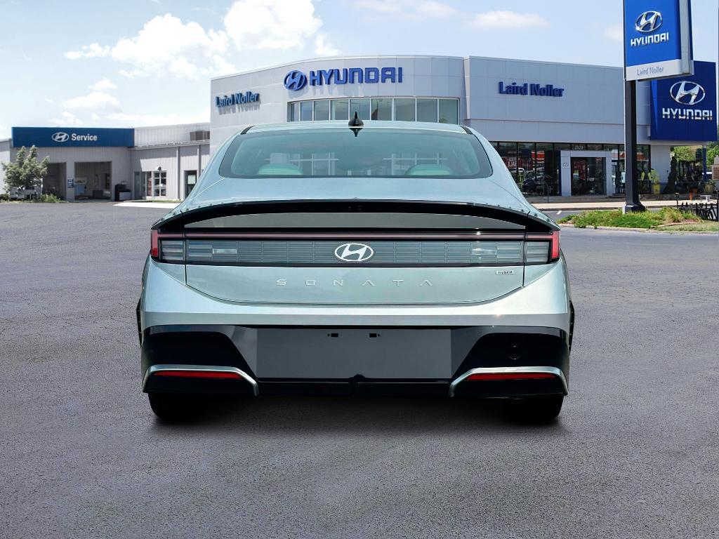 new 2025 Hyundai Sonata Hybrid car, priced at $30,733