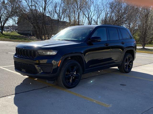 used 2023 Jeep Grand Cherokee car, priced at $33,900