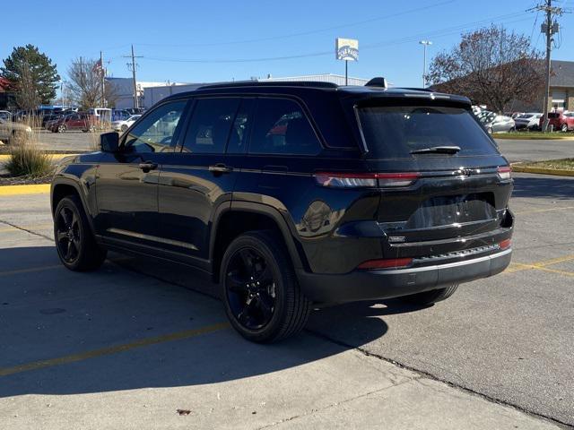 used 2023 Jeep Grand Cherokee car, priced at $33,900