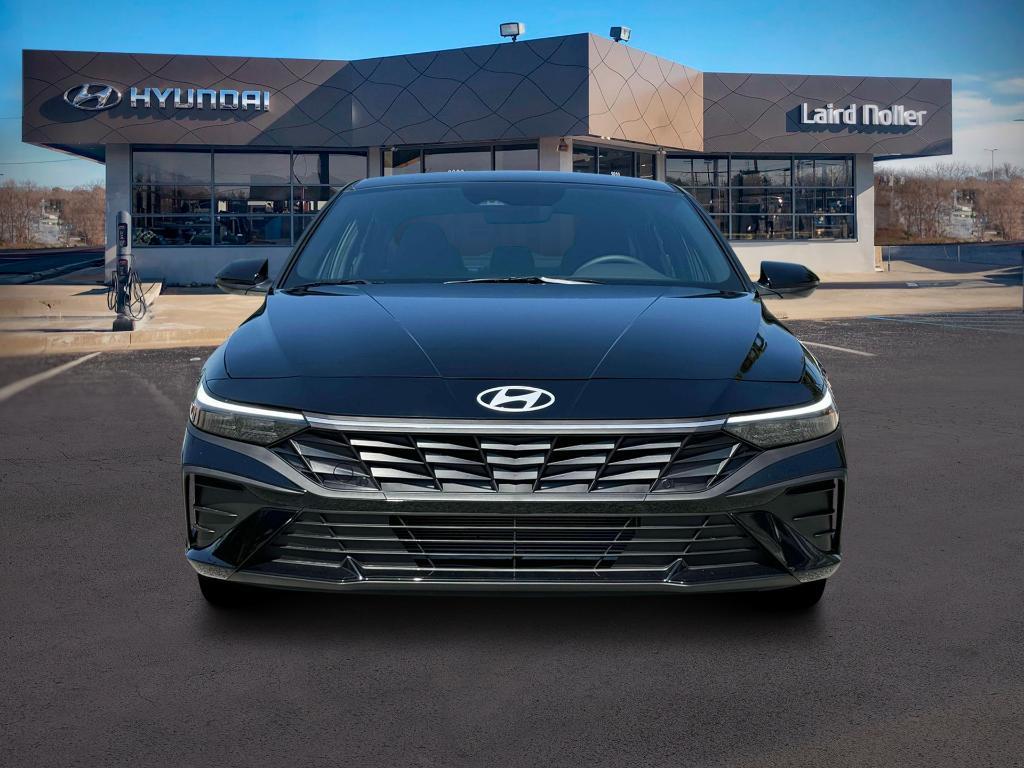 new 2025 Hyundai Elantra car, priced at $22,558