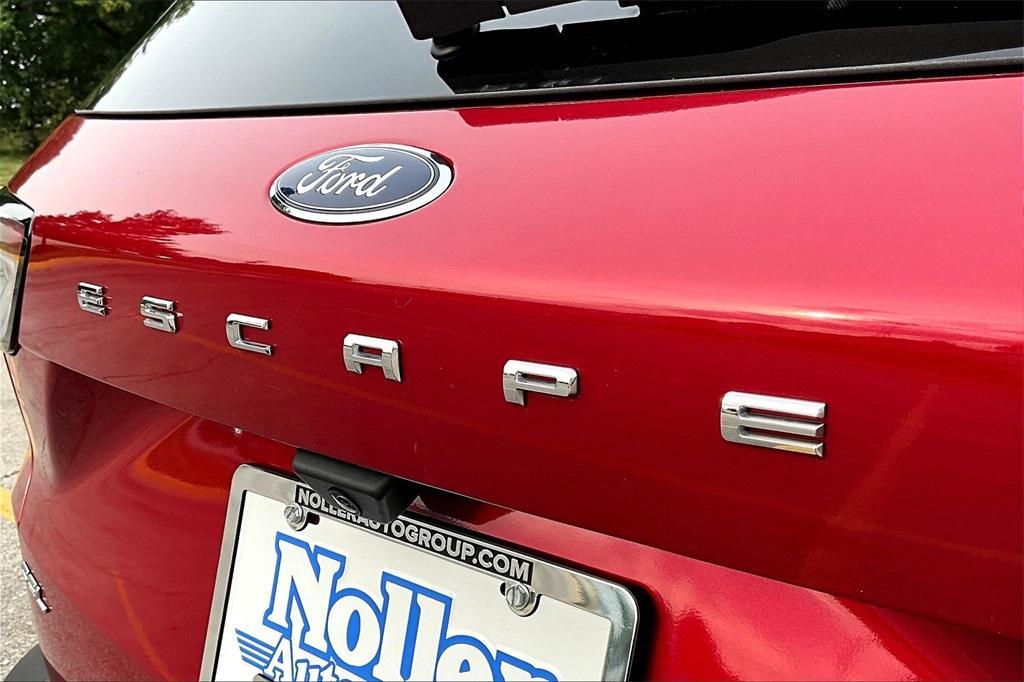 used 2022 Ford Escape car, priced at $18,942
