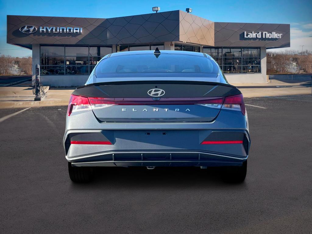new 2025 Hyundai Elantra car, priced at $22,611