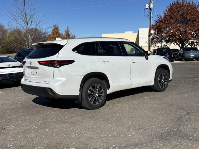 used 2022 Toyota Highlander car, priced at $38,000