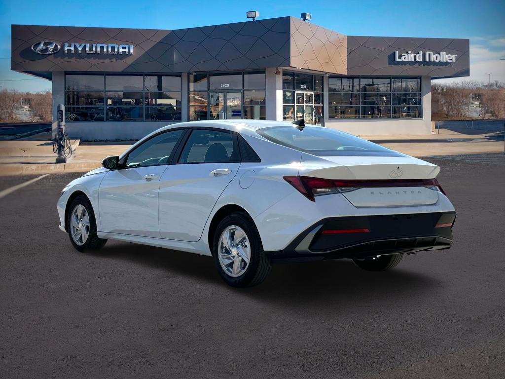 new 2024 Hyundai Elantra car, priced at $22,752