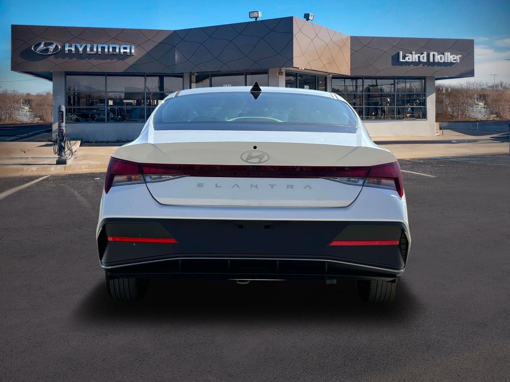 new 2024 Hyundai Elantra car, priced at $22,752