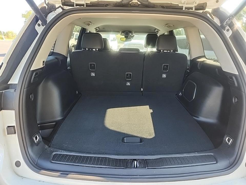 used 2022 Jeep Grand Cherokee car, priced at $30,495
