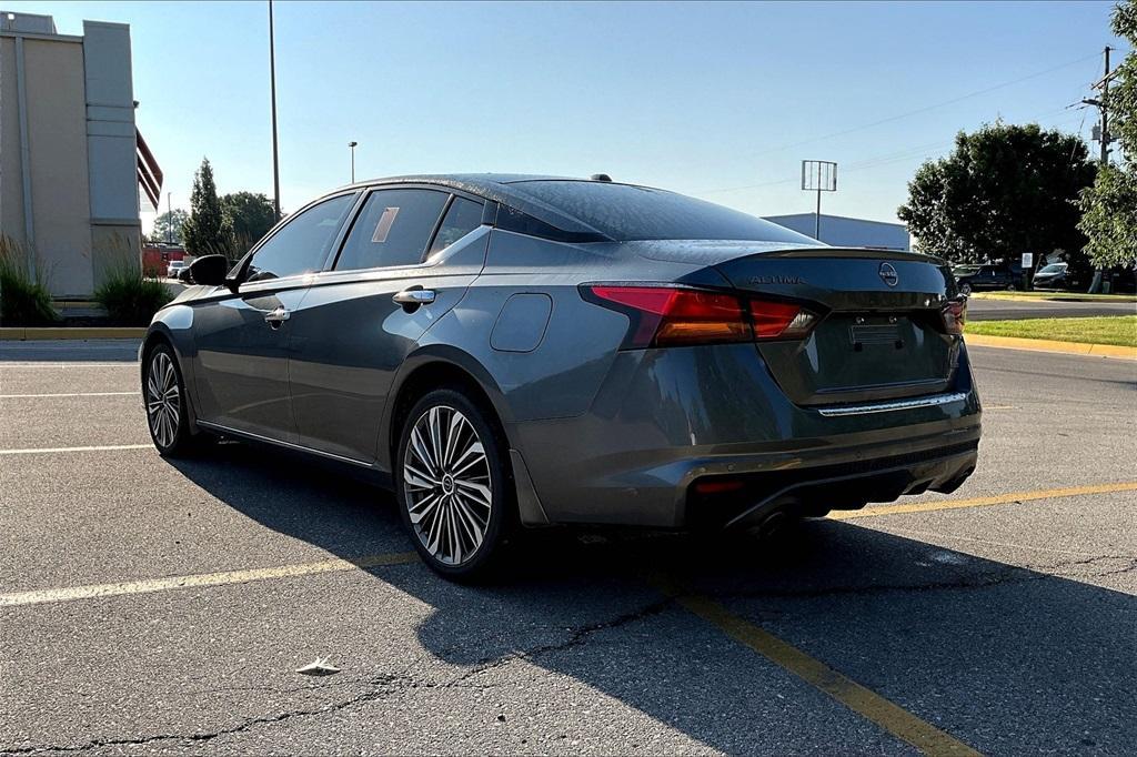 used 2023 Nissan Altima car, priced at $26,414