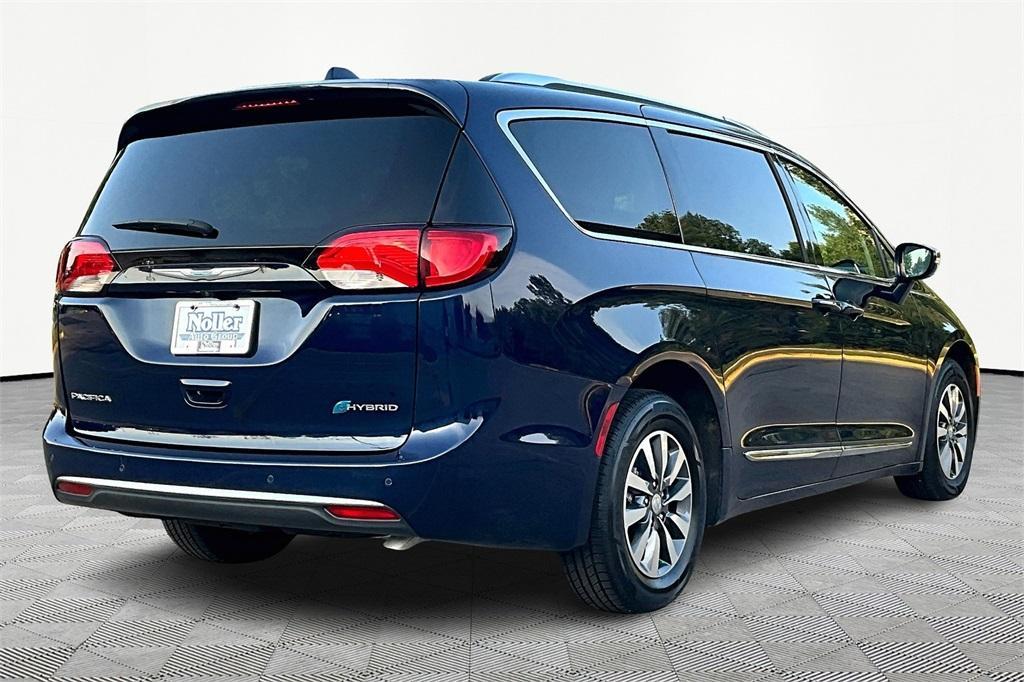 used 2020 Chrysler Pacifica Hybrid car, priced at $29,640