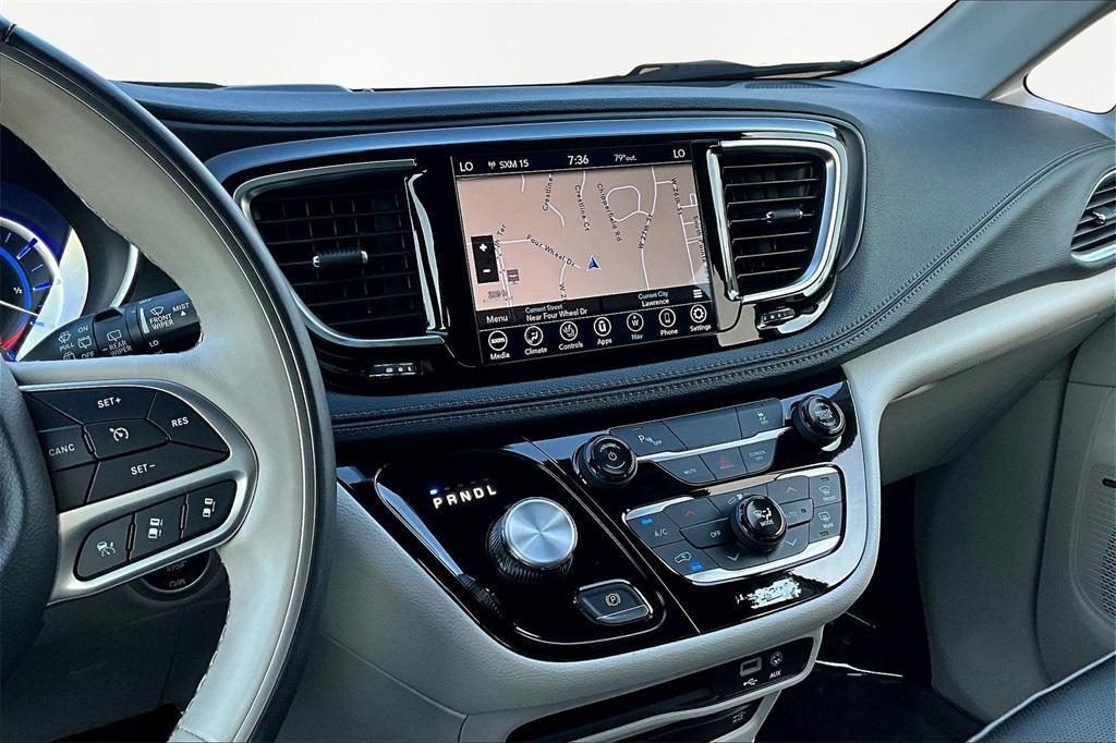 used 2020 Chrysler Pacifica Hybrid car, priced at $29,640