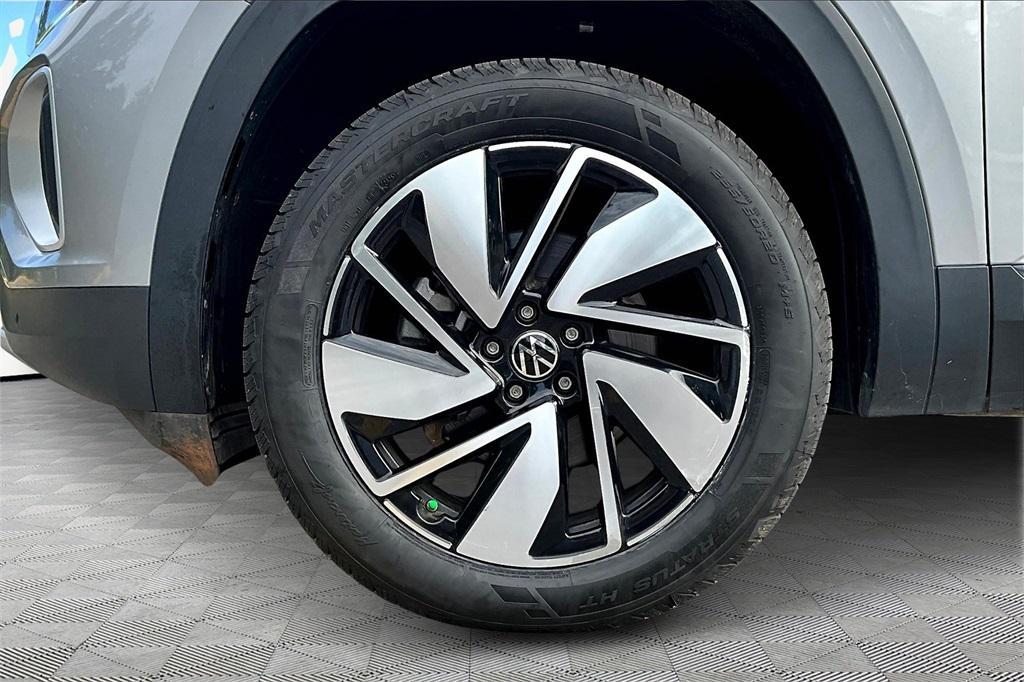 used 2024 Volkswagen Atlas car, priced at $27,982