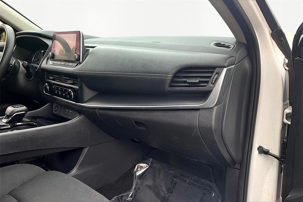 used 2024 Nissan Rogue car, priced at $19,297