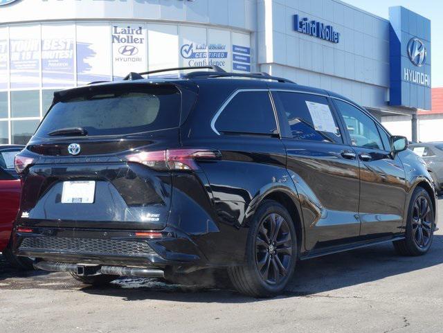 used 2022 Toyota Sienna car, priced at $38,900