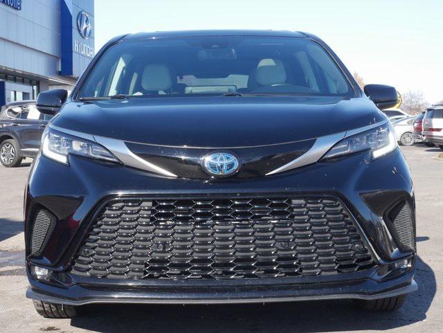 used 2022 Toyota Sienna car, priced at $38,900