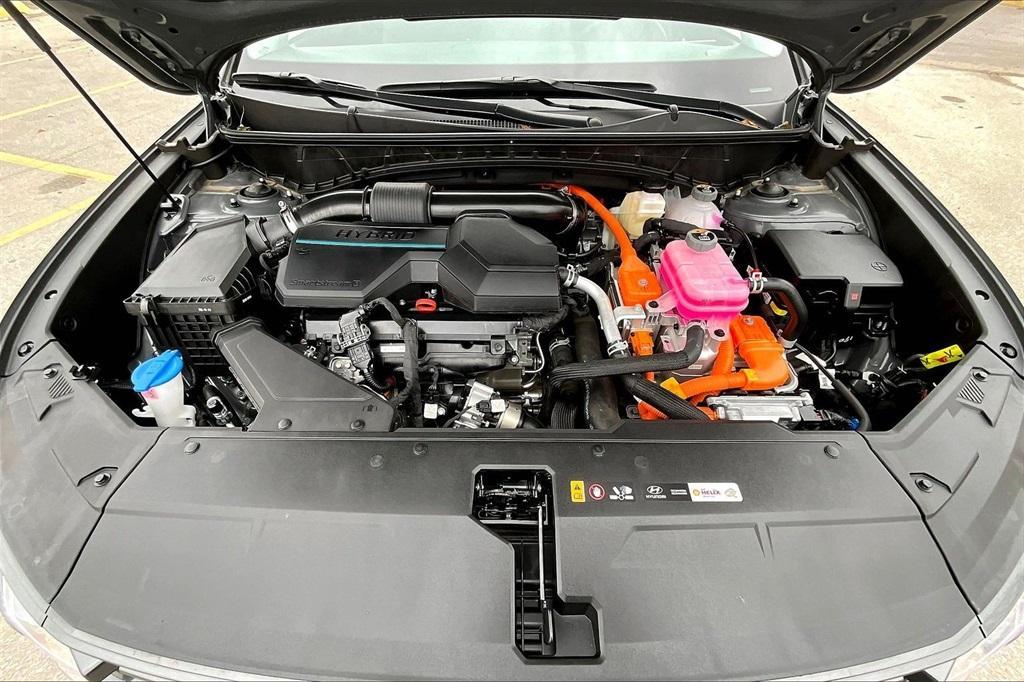 used 2025 Hyundai TUCSON Hybrid car, priced at $32,319
