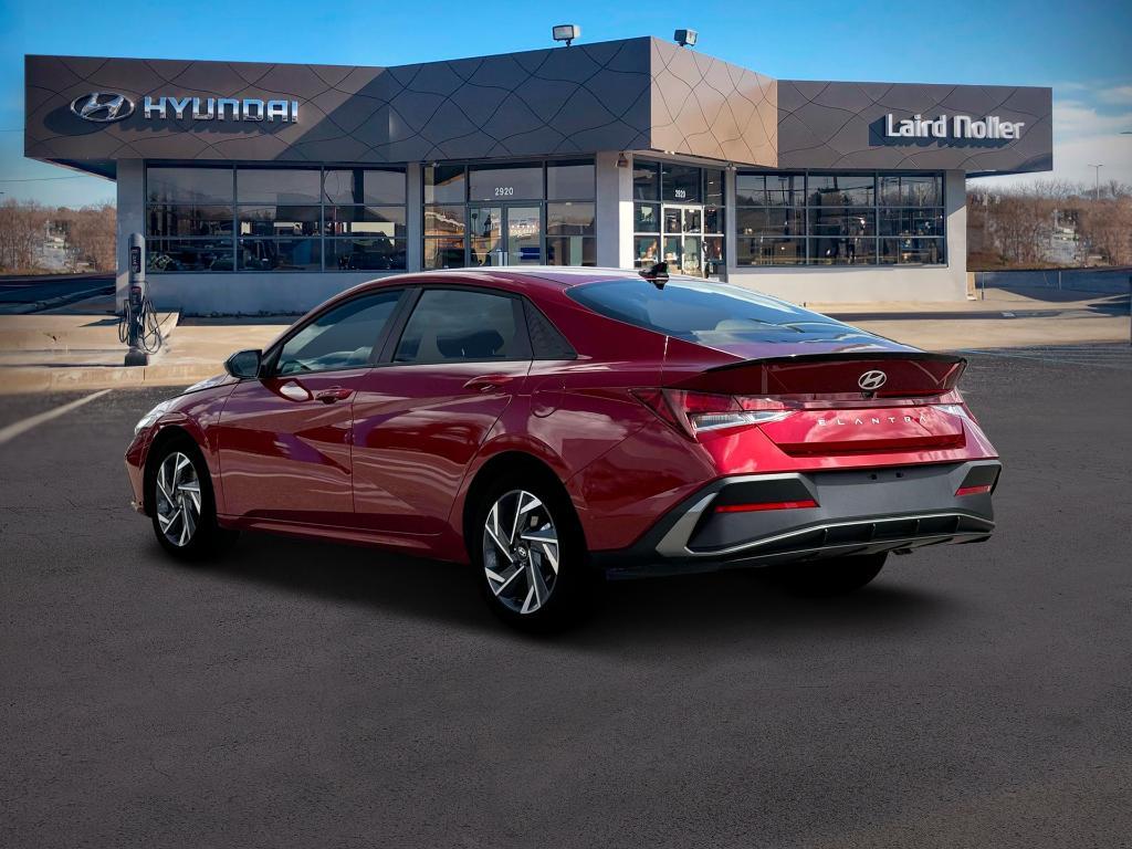 new 2025 Hyundai Elantra car, priced at $23,013