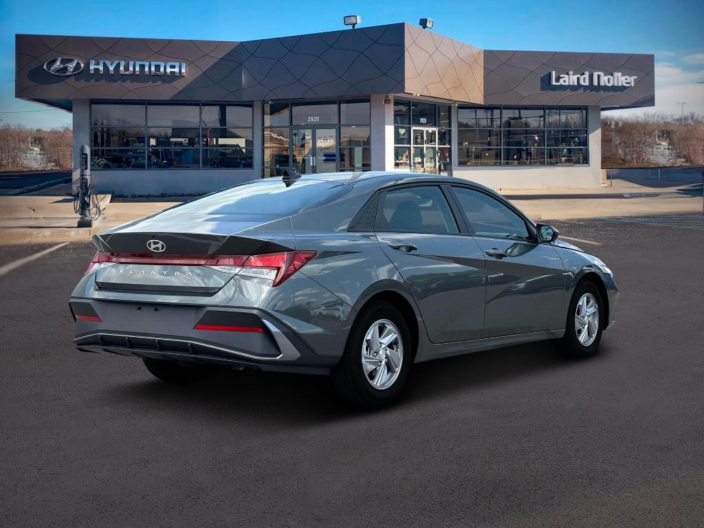 new 2024 Hyundai Elantra car, priced at $22,310