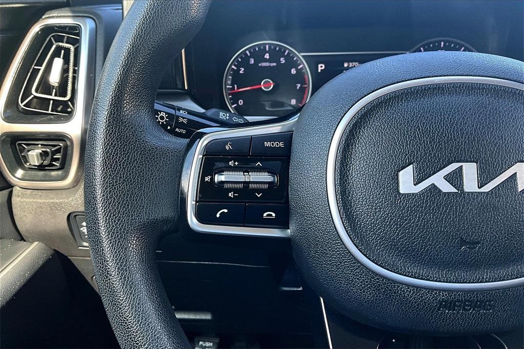 used 2022 Kia Sorento car, priced at $22,777