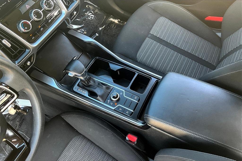 used 2022 Kia Sorento car, priced at $22,777