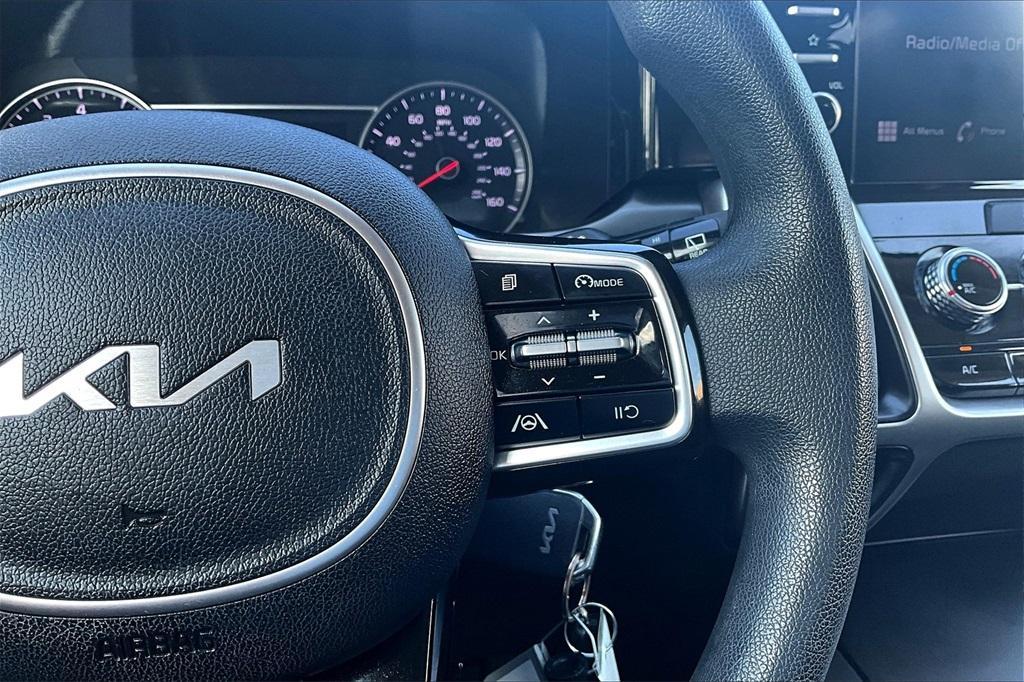 used 2022 Kia Sorento car, priced at $22,777