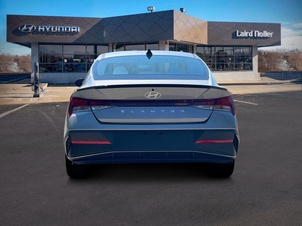new 2025 Hyundai Elantra car, priced at $22,562
