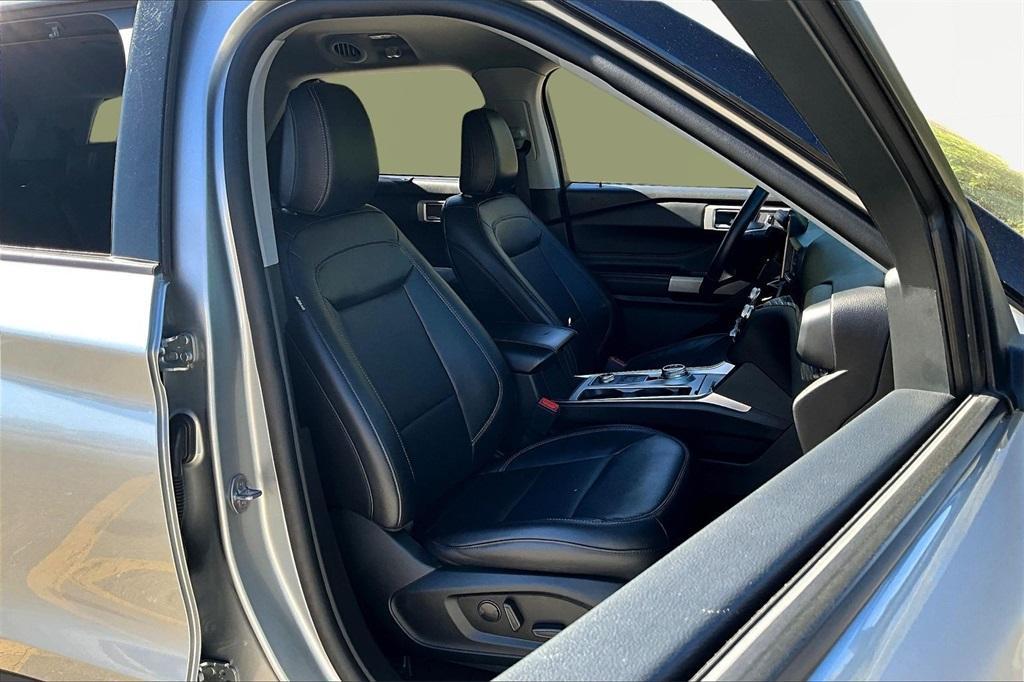 used 2023 Ford Explorer car, priced at $28,998