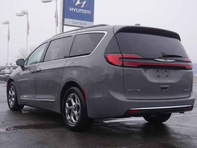 used 2022 Chrysler Pacifica car, priced at $28,000