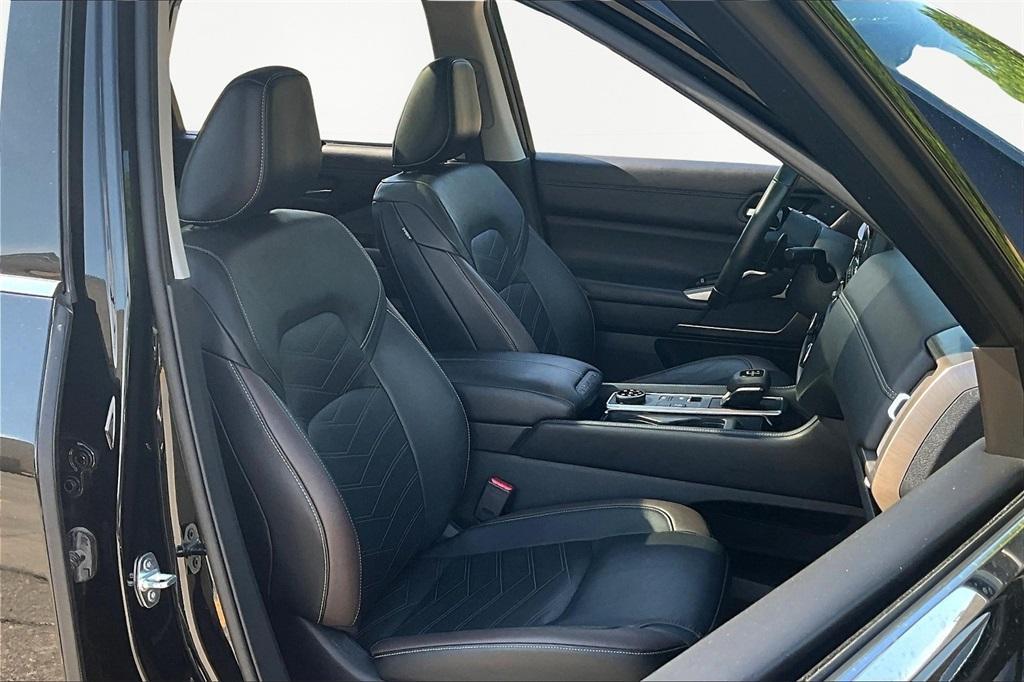 used 2022 Nissan Pathfinder car, priced at $30,991