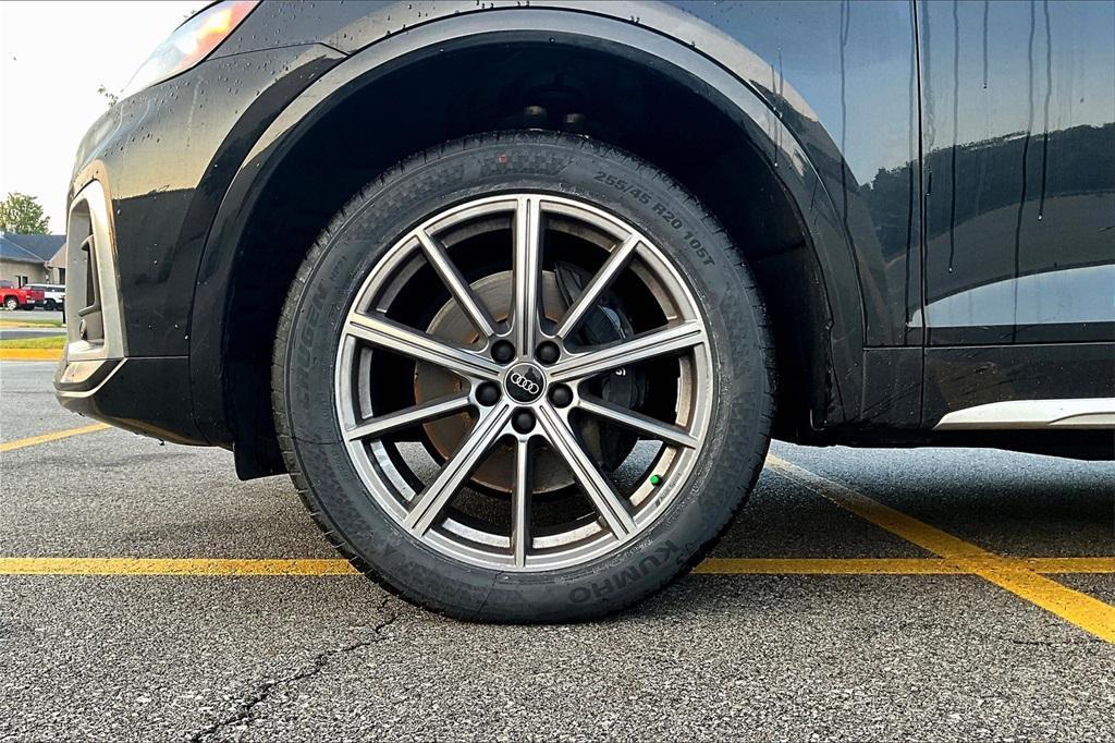 used 2022 Audi SQ5 car, priced at $33,900