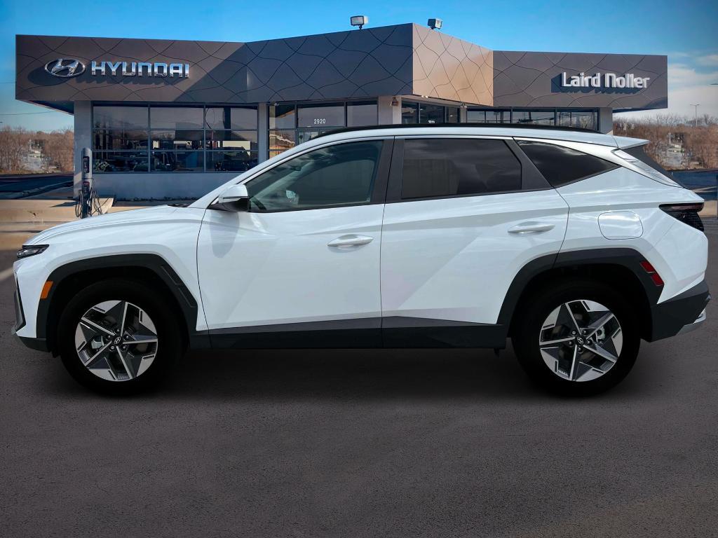 new 2025 Hyundai TUCSON Hybrid car, priced at $36,770