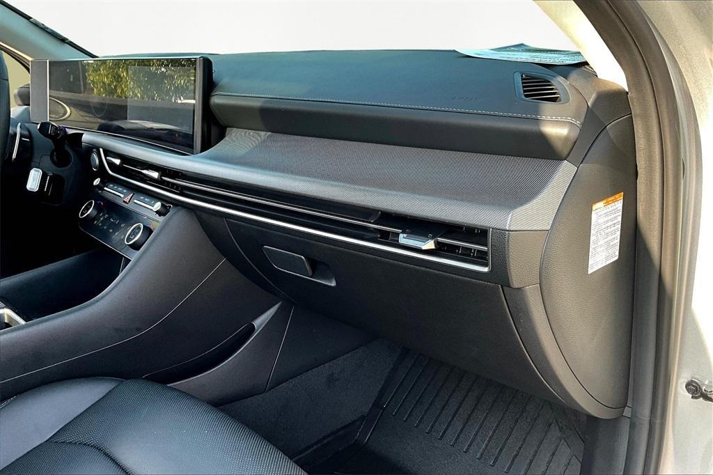 used 2025 Hyundai Sonata Hybrid car, priced at $32,995