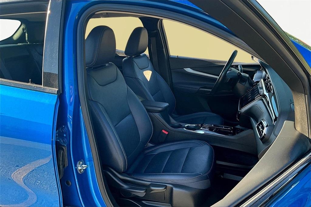 used 2022 Chevrolet Bolt EUV car, priced at $20,388