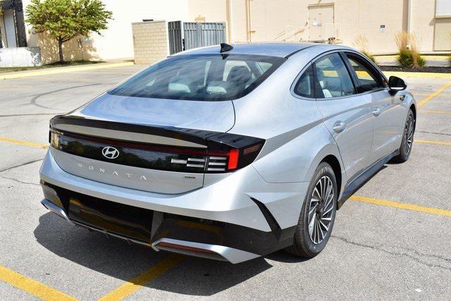 new 2024 Hyundai Sonata Hybrid car, priced at $27,995